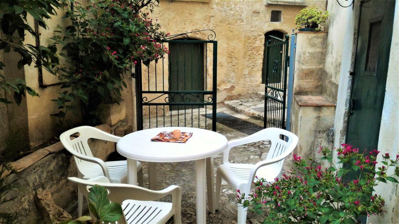 Nei Sassi Da Nino Bed & Breakfast Matera Bagian luar foto